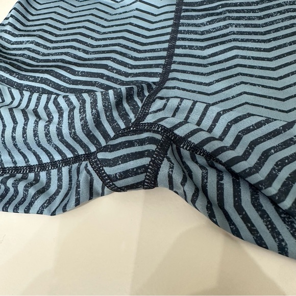 Nike Pro Dri-Fit Leggings Size Medium - Picture 9 of 11